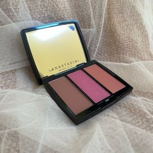 Anastasia Beverly Hills Blush Trio - "Pool Party"